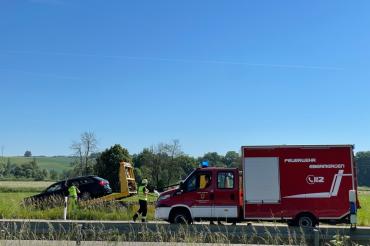 Beim Auffahrunfall kurz vor Harburg wurden beide Autos so stark beschädigt, dass sie abgeschleppt werden mussten. 