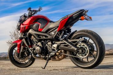 Das Bild zeigt ein Motorrad.