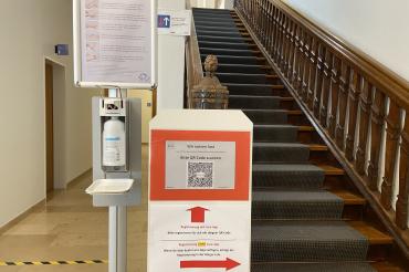 Das Donauwörther Rathaus ist für Besucherinnen und Besucher ab morgen wieder geöffnet. Die Registrierung, die nach wie vor notwendig ist, kann dabei auch praktisch per LUCA-App erfolgen. 