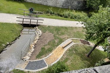 Der neu angelegte Barfußpfad in Wemding. 