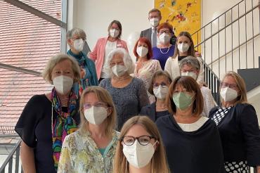 Die ersten Lernpatinnen 3500 mit Herrn Landrat Rößle, der Migrationsbeauftragen Frau Zitzlsperger und der Integrationslotsin Frau Weidner. 