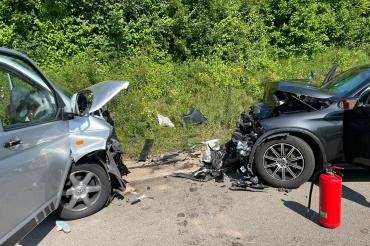 Auf der B 2 ereignete sich heute ein schwerer Verkehrsunfall. 