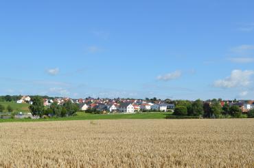 Auf dem Bild zu sehen das Neubaugebiet Buchdorfs.