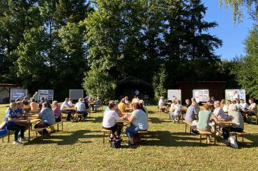 Auf dem Bild zu sehen das erste Treffen zur möglichen Landesgartenschau.