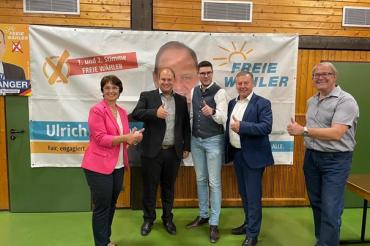 Auf dem Bild zu sehen Ulrike Müller, Ulrich Reiner, Michael Dinkelmeier, MdL Johann Häusler und Martin Stegmair.