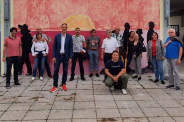 Auf dem Bild zu sehen die Teilnehmenden des Stadtspaziergangs.