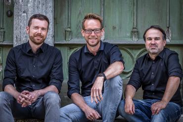 Auf dem Bild zu sehen das H2F.Trio.