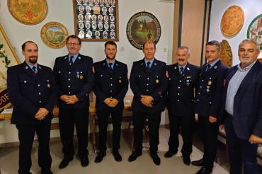 Von links: Michael Ulrich, Markus Klein, Fabian Schilz, Bernhard Gayr, Manfred Grenzebach, Thomas Link und Bürgermeister Franz Moll. 