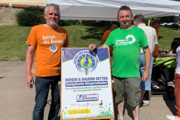 Auf dem Bild sind Johannes Thum und Albert Riedelsheimer zu sehen.