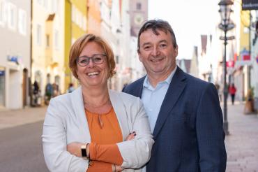 Auf dem Bild sieht man Bärbel Stahl und Albert Riedelsheimer.