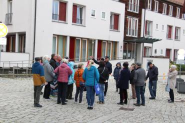 Alt-OB Faul überraschte die vielen Besucher beim Altstadtspaziergang mit vielen Informationen, Daten und Begebenheiten von früher.