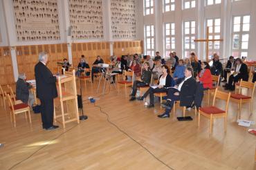 BU 1: Dekan Gerhard Wolfermann informierte, welche Themen das Dekanat Nördlingen derzeit bewegen.