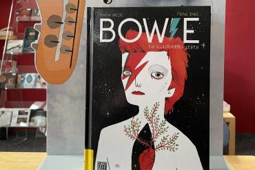 Für die Veranstaltung „Bowie – Lesung, Musik und Bilder“ im Rahmen der Donauwörther Kulturtage gibt es noch einige wenige Restkarten.