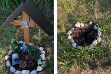 In der Zeit von 29.08. bis 31.08.2021 wurden von einem bisher unbekannten Täter die Gegenstände einer kleinen Gedenkstätte an der B 16 entwendet.