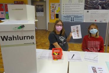 Janna Neumeier (links) und Julia Slapa (rechts).