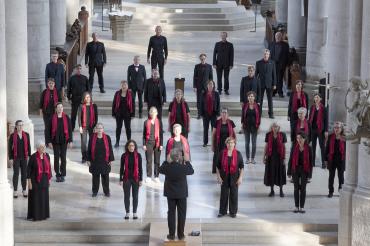 Auf dem Bild sieht man den Kammerchor St. Georg