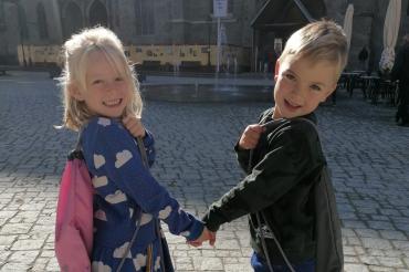 Luisa und Vincent haben sich den Sportbeutel bereits abgeholt.