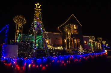 Das Bild zeigt das Weihnachtshaus in Schopflohe.