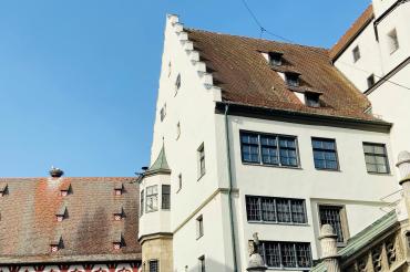 Behördengänge sind weiterhin ohne Impfung oder Test möglich.