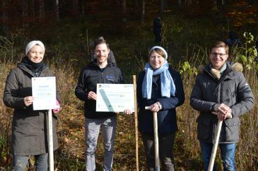 Von links: Sonja Leinfelder (stv. Kreissprecherin Wirtschaftsjunioren Donau-Ries), Michael Feil (Kreissprecher Wirtschaftsjunioren Donau-Ries), Claudia Marb (stv. Landrätin), David Wittner (OB Nördlingen)