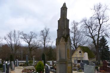 Auf dem Bild sieht man den Friedhof auf dem Emmeramsberg.