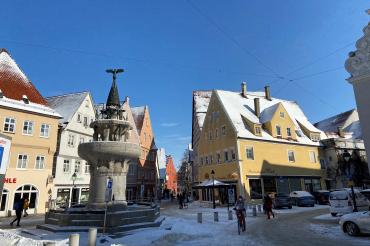 Kriegerbrunnen Nördlingen im Winter