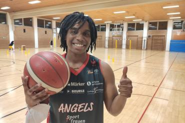 Im neuen Trikot in alter Halle: Ihr wurde etwas nostalgisch ums Herz als sie nach 2018 wieder in der Nördlinger Mehrzweckhalle zum Training auflief: Star-Power-Forward und Angels-Neuzugang aus Kanada Kim Pierre-Louis