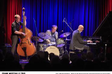 Das Bild zeigt das Frank Muschalle Trio 