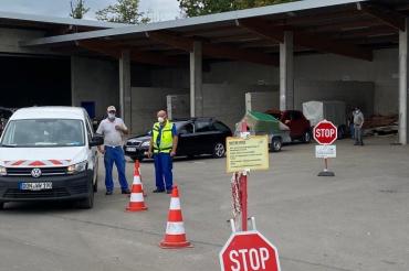 Das Bild zeigt den Recyclinghof Binsberg während der Corona-Pandemie