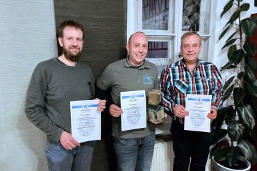 Foto der Sieger von "Fotograf des Jahres" bei den Oettinger Film- und Fotofreunden.