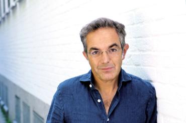 Das Bild zeigt den Autor Navid Kermani.