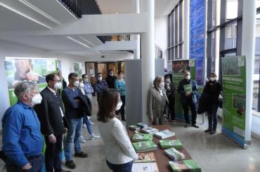 Die Kreisgruppe Donau-Ries des Bund Naturschutz (BN) zeigt bis 7.April die Ausstellung Ökolandbau im Landratsamt. Dazu gibt es auch ein Rahmenprogramm mit Führungen.