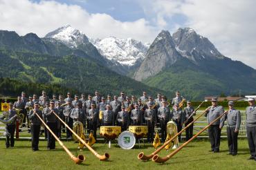 Das Gebirgsmusikkorps der Bundeswehr aus Garmisch-Partenkirchen.