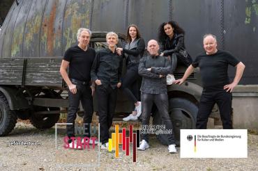 Das Bild zeigt die Band Sixtreme