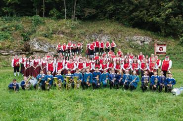 Zu sehen sind die Mitglieder des Musikvereins Maihingen. 