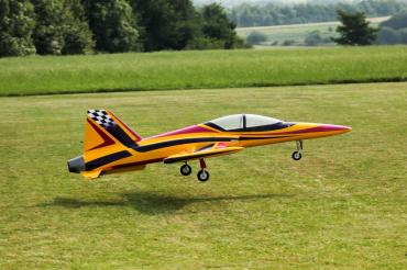 Zu sehen ist ein Modellflugzeug. 