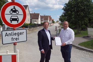 Das Bild zeigt MdL Wolfgang Fackler und Bürgermeister Timo Böllmann.