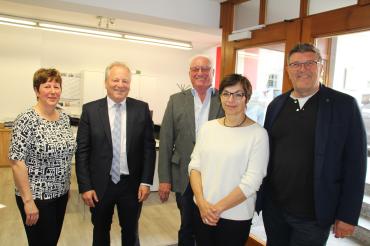 Das Bild zeigt von links Traudl Bauer, Wolfgang Winter, Helmut Beyschlag, Annette Zittrell und Norbert Ziegler