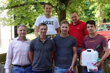 Das Bild zeigt die diesjährigen Gewinner des Unfallverhütungswettbewerbes.