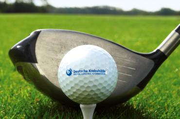 Das Bild zeigt einen Golfball.