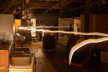 Das Bild zeigt die Führung im Maihinger KulturLand Ries Museum.