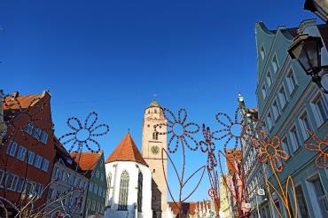 Das Bild zeigt die Donauwörther Reichsstraße.