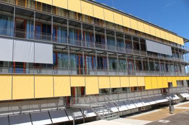 Das Bild zeigt den Festakt anlässlich der Einweihung des THG in Nördlingen. 