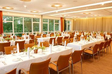 Das Bild zeigt das Parkhotel Donauwörth.