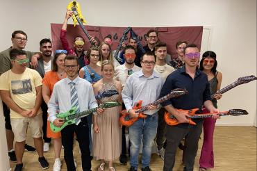 Das Bild zeigt die Reha-Absolventen der Kolping Akademie in Donauwörth.