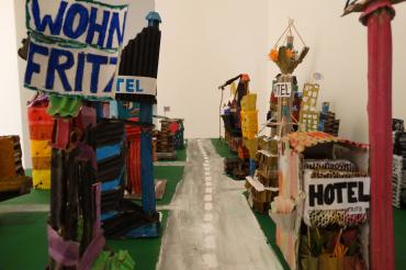 Das Bild zeigt eine Arbeit der Ausstellung.