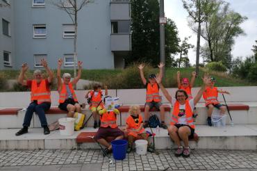 Im Rahmen des Ferienprogramms des Mehrgenerationen Hauses in der Parkstadt war die Plogging Gruppe des Vereins Transition Town Donauwörth e.V. im August in der Parkstadt in Donauwörth unterwegs