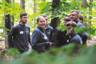 „Einfach STARK!“ so lautete das Feedback der 22 Auszubildenden, welche am 1. September mit einem Azubi-Teamtag im STARK-Wald begrüßt wurden. 