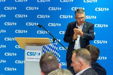 Oberst a.D. und MdB, Roderich Kiesewettervvvvvvvvvvvvvvvv