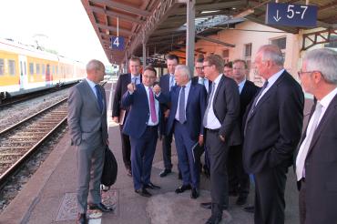 September 2016: Auftakt und letztlich Durchbruch der neuen Zugverbindung Nördlingen - München und des Ausbauprogramms der barrierefreien Bahnhöfe von Donauwörth nach Nördlingen.